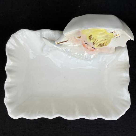 Enesco Mermaid Umbrella Soap Dish - Picture 11 of 12